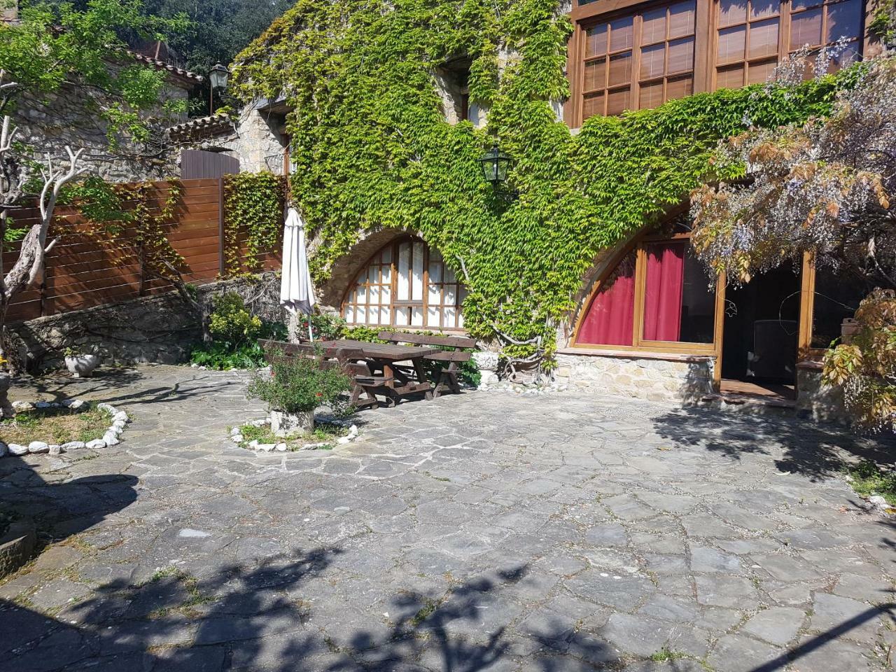 Salvanereta Beuda Bagian luar foto